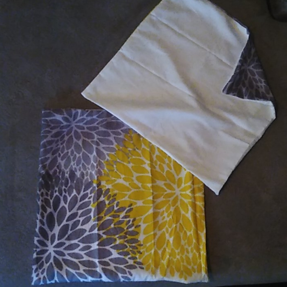 2 for💲17 ☑️18x18 Pillow Covers